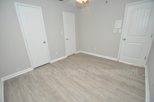 Building Photo - 1500 Graduate Ln