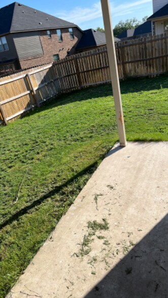 Building Photo - 7607 Melanite Dr