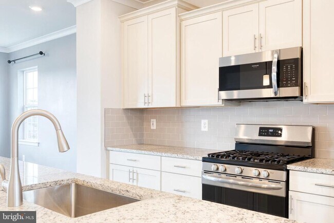 Building Photo - 2006 Ivory Brook Rd