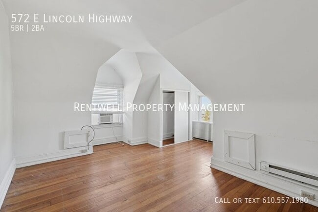 Building Photo - 572 Lincoln Hwy E