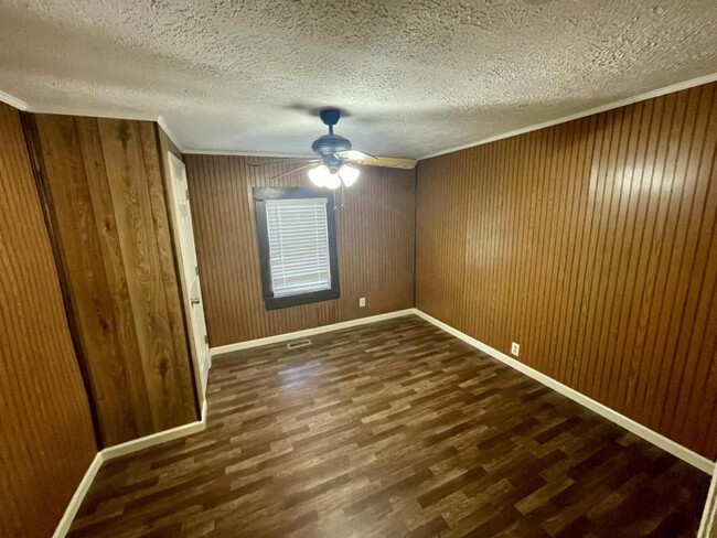 Building Photo - 131 Lucille Rd