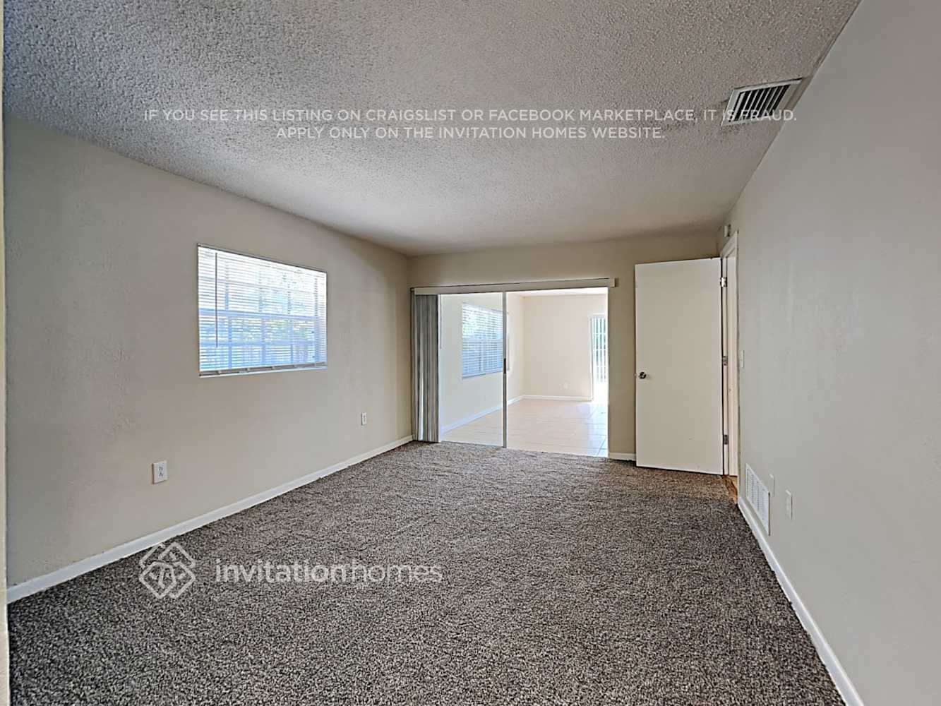 Building Photo - 1895 Almeria Way S