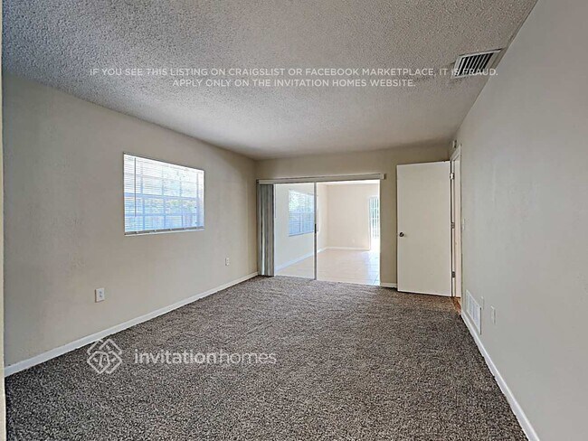 Building Photo - 1895 Almeria Way S