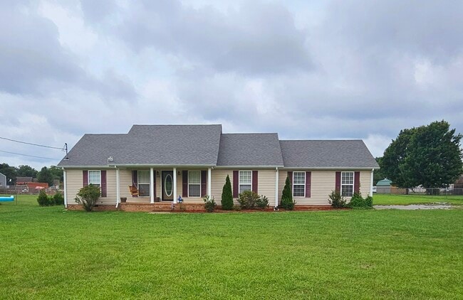 Primary Photo - 119 Broomsage Cir