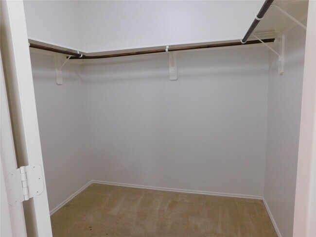 Building Photo - 19130 Yaupon Ranch Dr