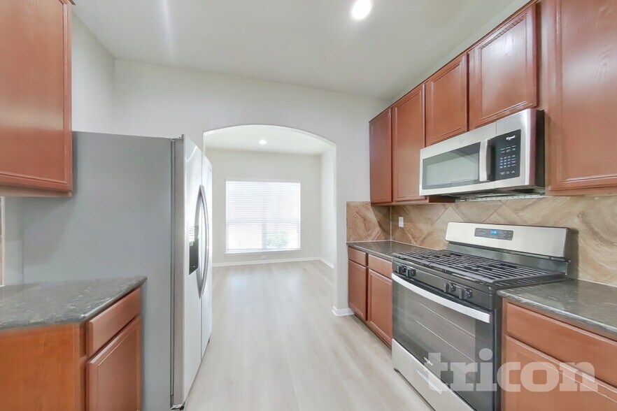 Building Photo - 12223 Elm Orch Trl