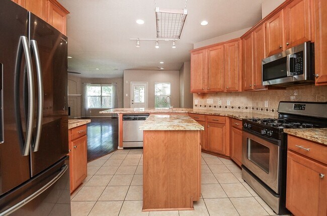 Building Photo - 26822 Kingston Glen Ln