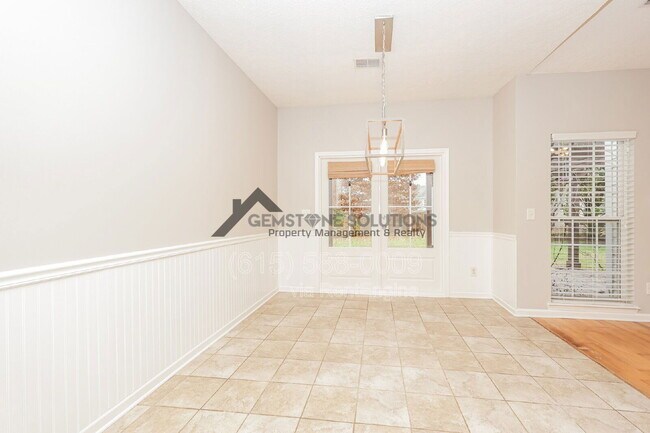 Building Photo - 1006 Prince St