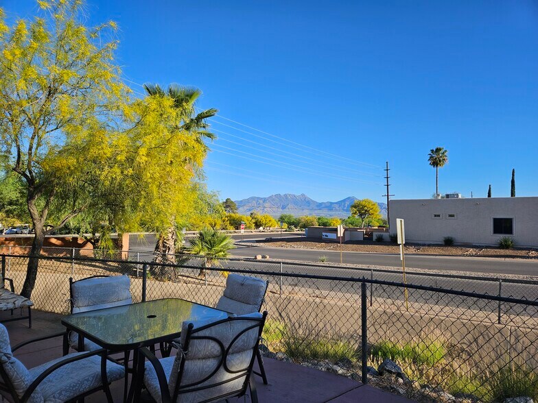 Building Photo - 1522 N Paseo La Tinaja