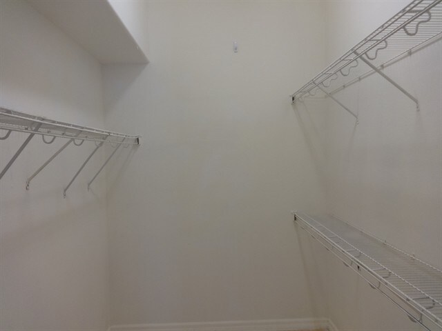 Building Photo - 136 Sura Blvd