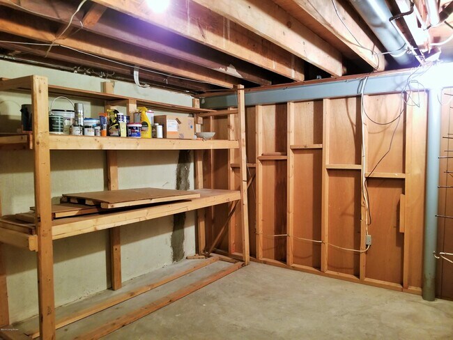 Building Photo - 8203 Camberley Dr