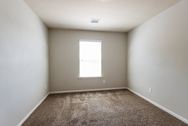 Building Photo - 3355 Allington Ct