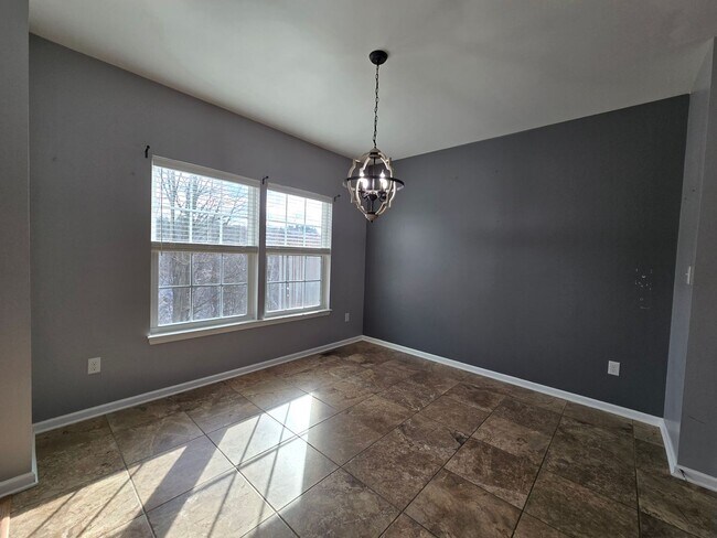 Building Photo - Entertainers Dream - Beautifully maintained 3 Bedroom Townhouse in Haymaker Pointe