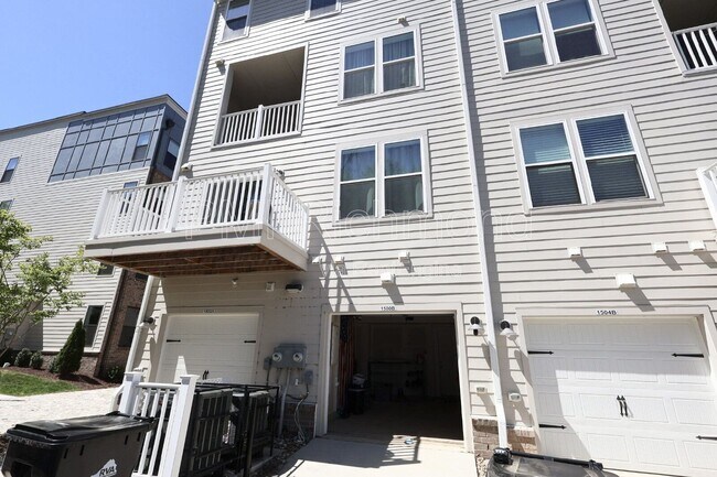 Building Photo - 1500 W Moore St