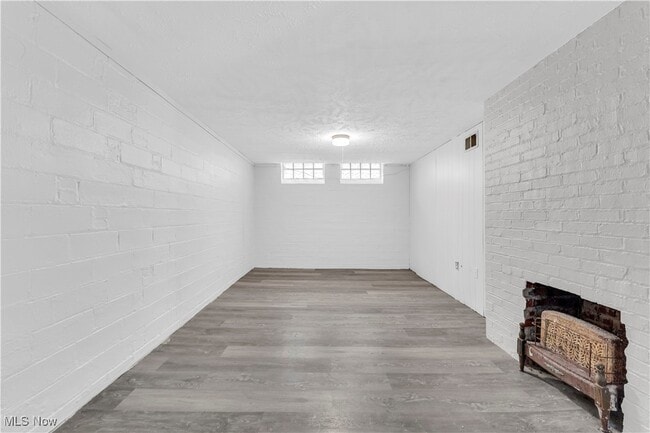 Building Photo - 16201 Walden Ave