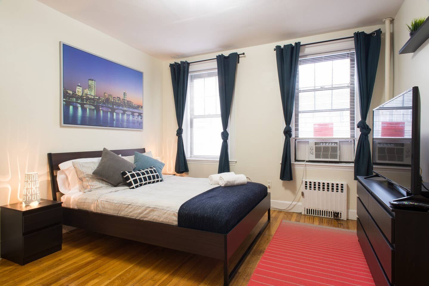 Building Photo - 48 Queensberry St