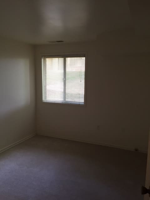 Building Photo - 8709 Hayshed Ln