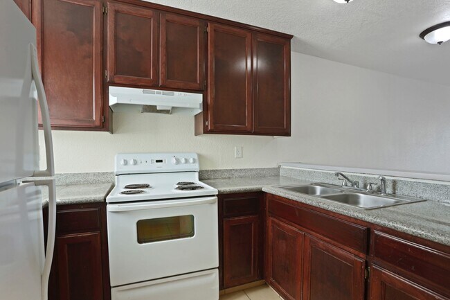 Building Photo - 3557 Merced Ave