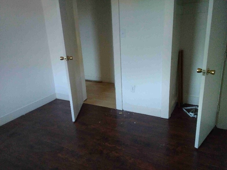 Building Photo - 603 NE Beech St