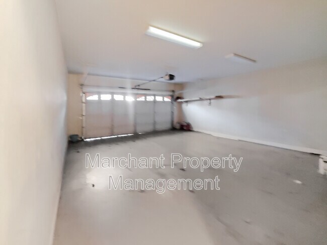Building Photo - 11 Tupelo Ct