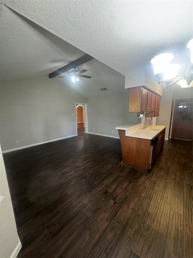 Building Photo - 7910 Jonquil Dr