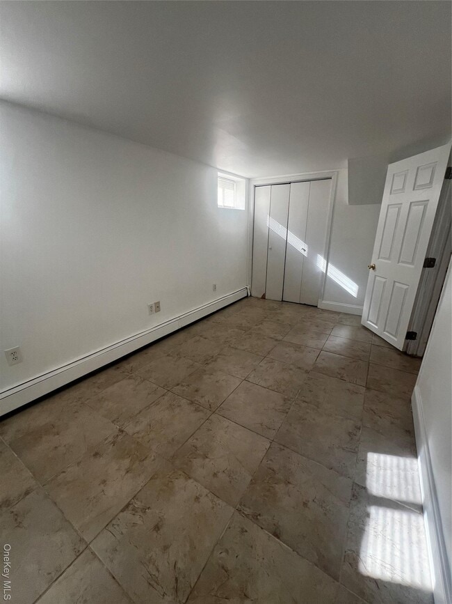 Building Photo - 210 Bay Shore Rd