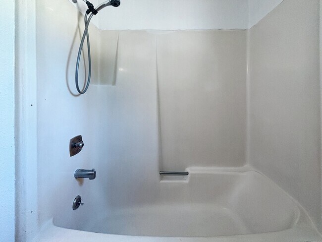 Building Photo - 3817 E Amazon Dr