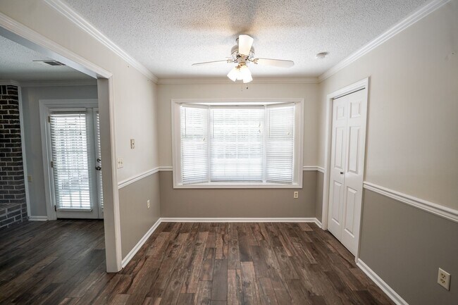 Building Photo - Available Soon!