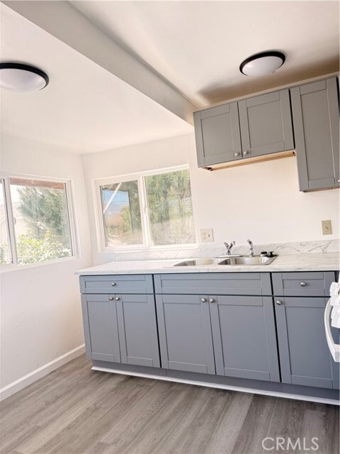 Building Photo - 328 S 6th St