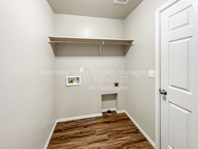 Building Photo - 2474 N Iditarod Way