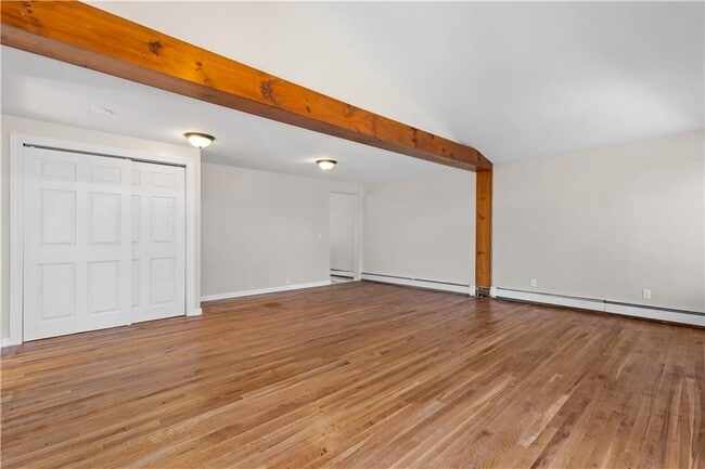 Building Photo - 400 Schooner Ave