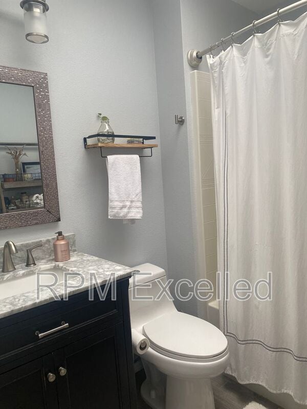 Building Photo - 1429 Hamilton Pl