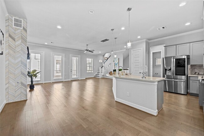 Building Photo - 4007 Centre Valley Ln