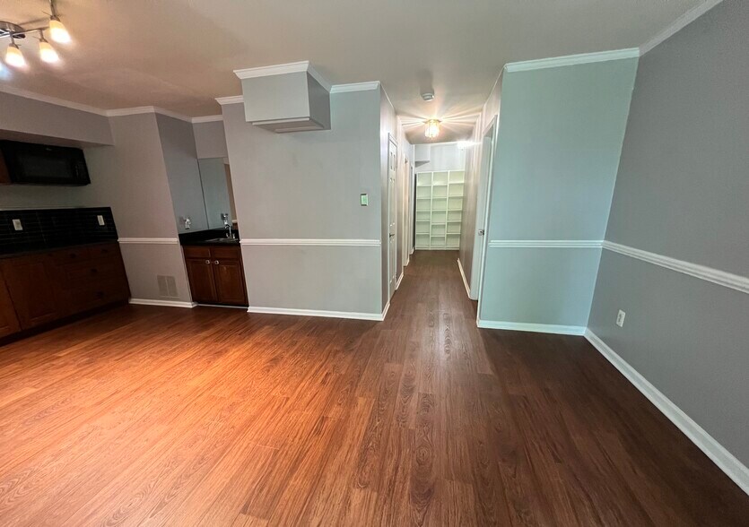 Building Photo - 2723 Carter Farm Ct