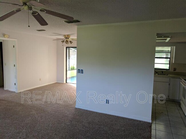 Building Photo - 3677 S Springbreeze Way