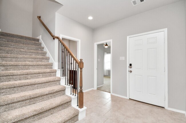 Building Photo - 13967 Leigh Lake Ln