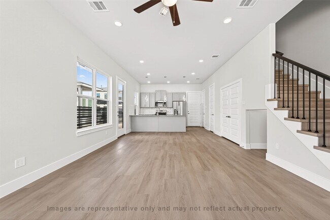 Building Photo - 10719 Mason Rd