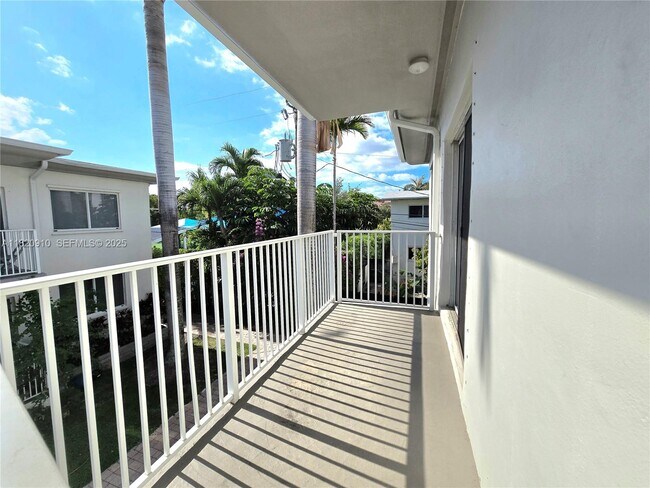 Building Photo - 1152 99th St