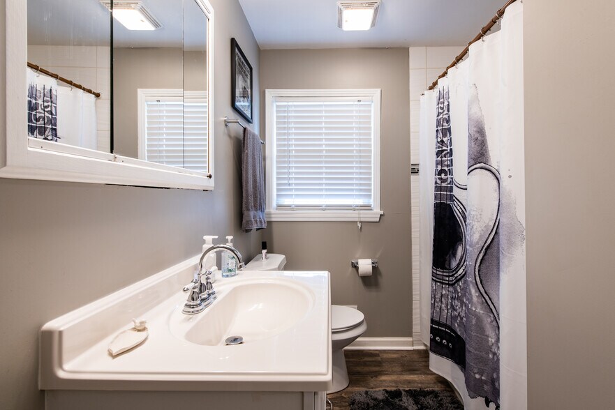 Building Photo - 7306 Tangelo Dr
