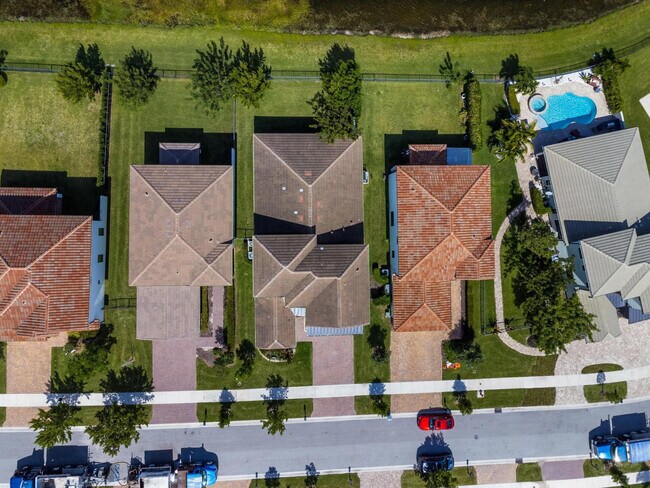 Building Photo - 8948 Grand Prix Ln