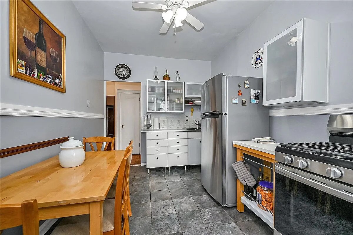 Building Photo - 2566 46th St