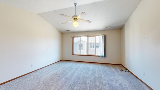 Building Photo - 4517 Steinbeck St