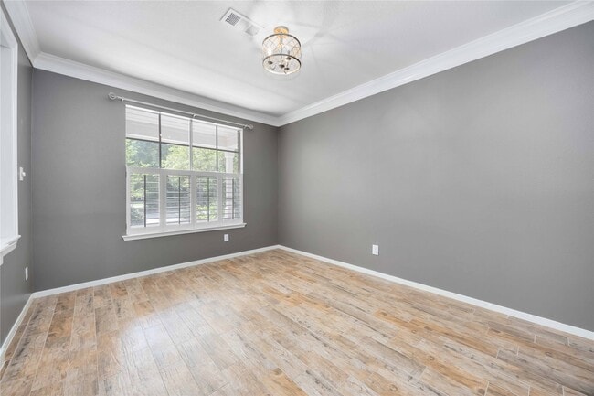 Building Photo - 11 Alden Glen Ct