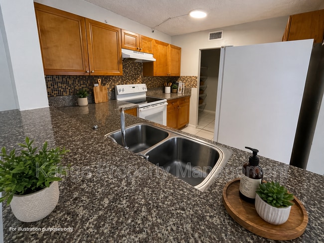 Building Photo - 11423 NW 35th St