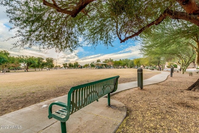 Building Photo - 1345 W Musket Way