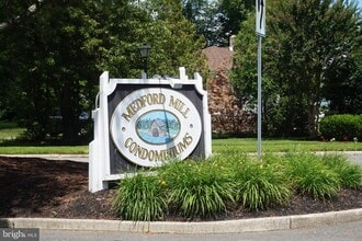 Building Photo - 134 Eaves Mill Rd