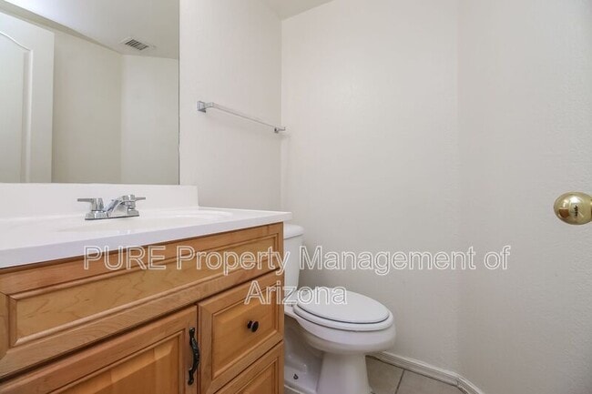 Building Photo - 5665 W Galveston St