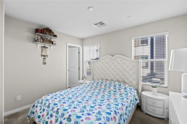 Building Photo - 9050 W Tropicana Ave