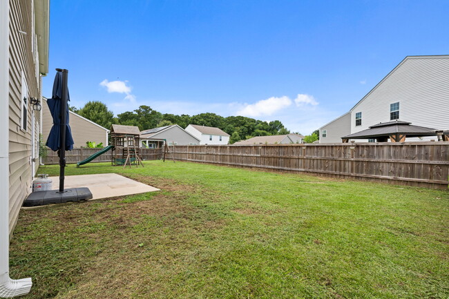 Building Photo - 305 Frida Rd