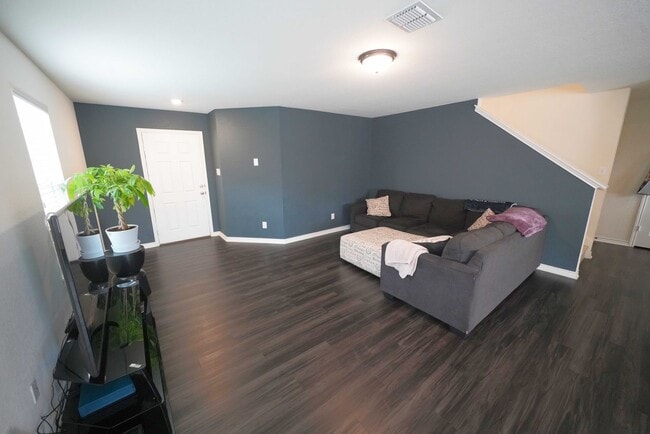 Building Photo - Beautiful Home Now Available in Miller Ran...